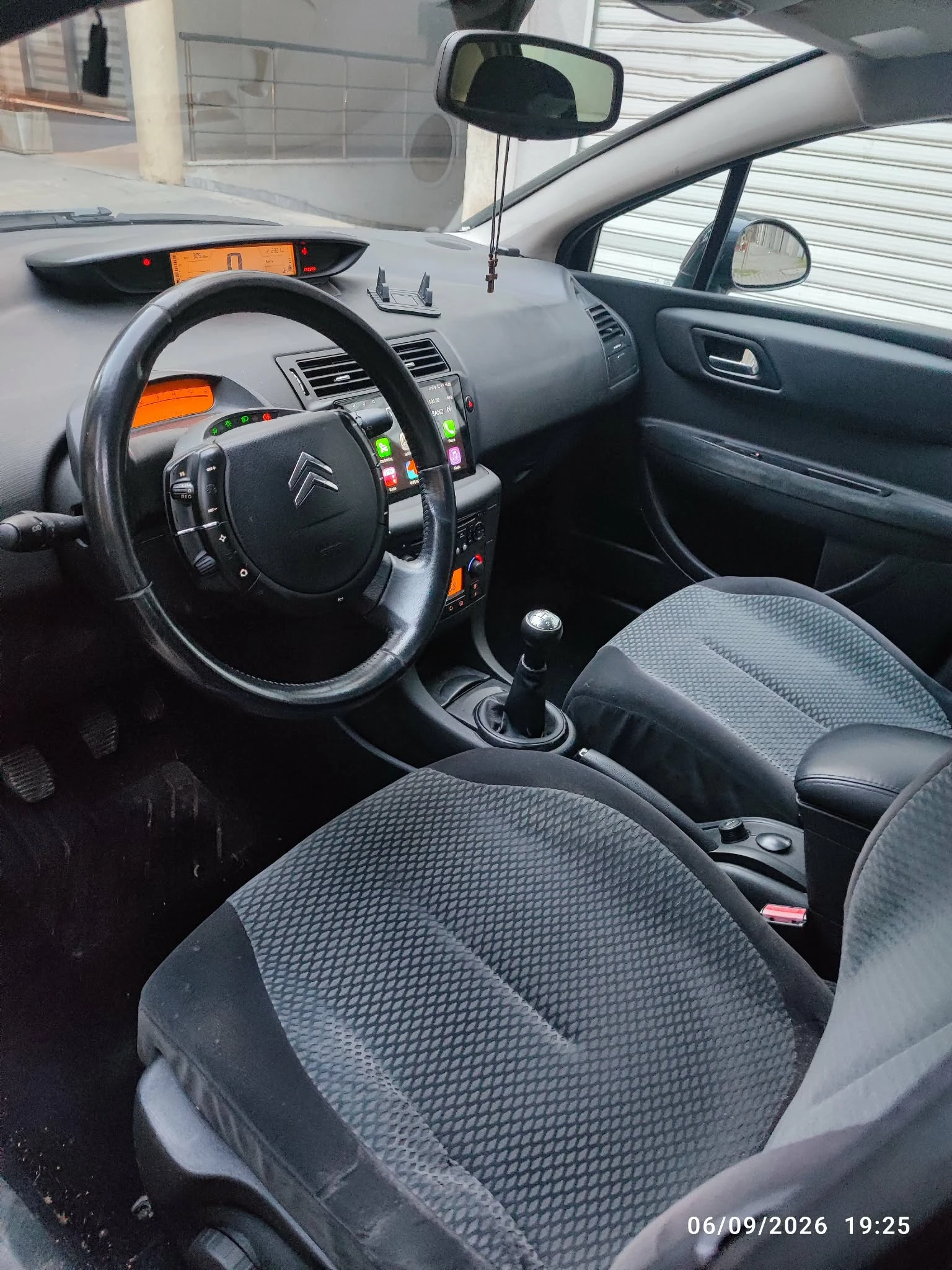 Citroen C4 1.6 HDI (110 hp), снимка 6 - Автомобили и джипове - 56346775