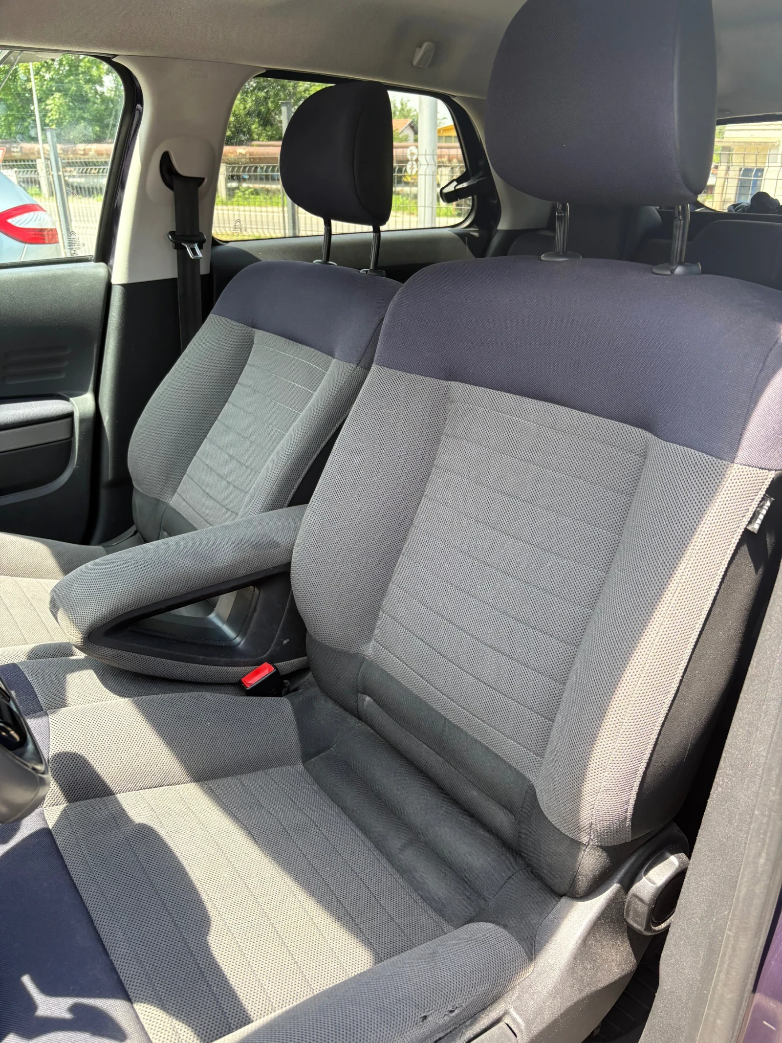 Citroen C4 Cactus, снимка 9 - Автомобили и джипове - 56481279