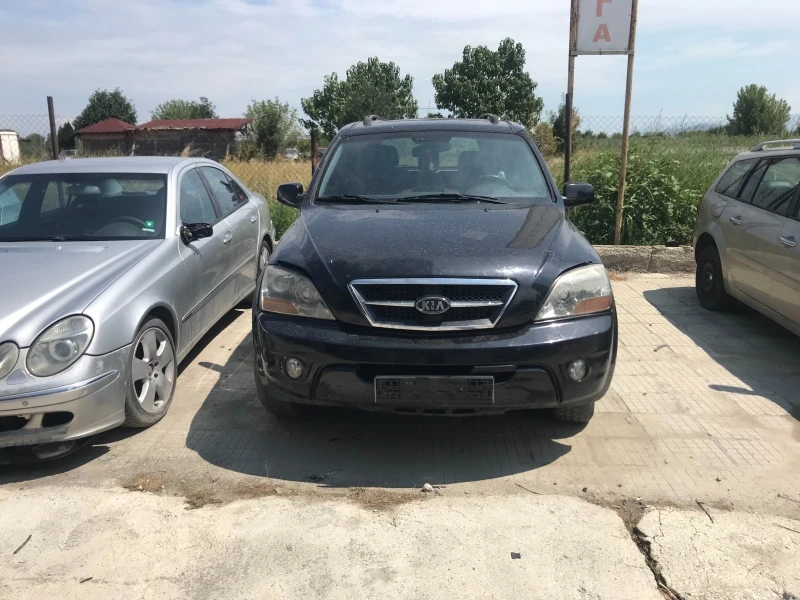 Kia Sorento 2.5 на части, снимка 2 - Автомобили и джипове - 37674332