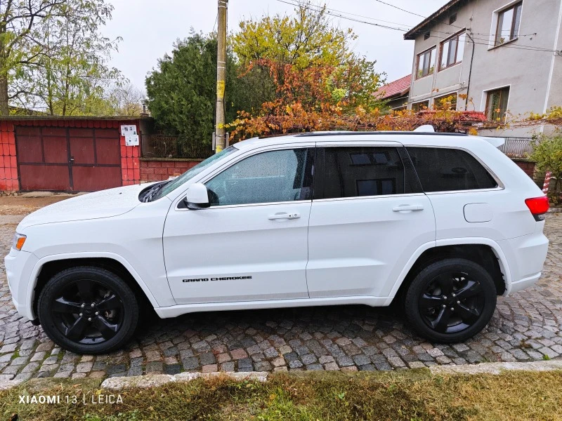 Jeep Grand cherokee 3.6 v6 4x4 Altitude, снимка 8 - Автомобили и джипове - 47428538