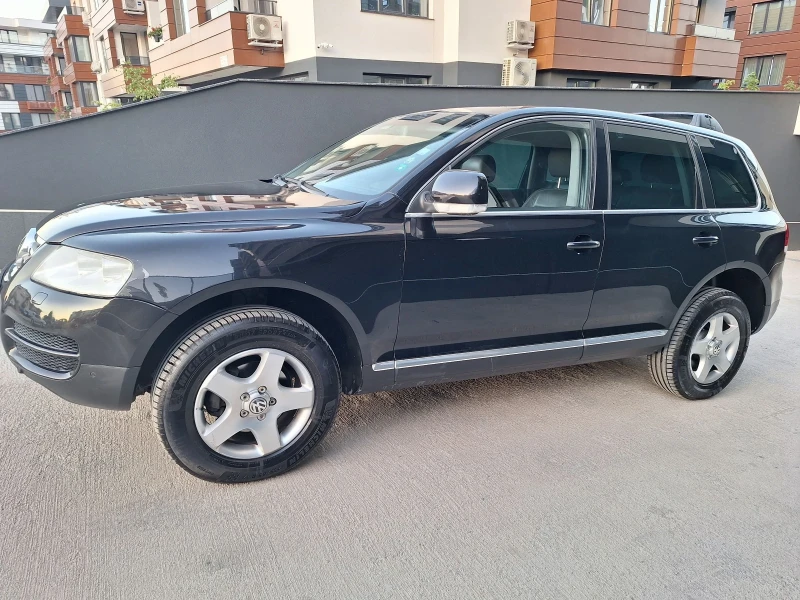 VW Touareg, снимка 13 - Автомобили и джипове - 47172540