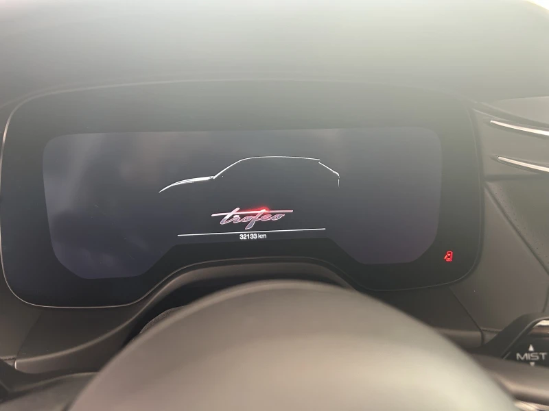 Maserati Grecale Trofeo, снимка 11 - Автомобили и джипове - 51497410