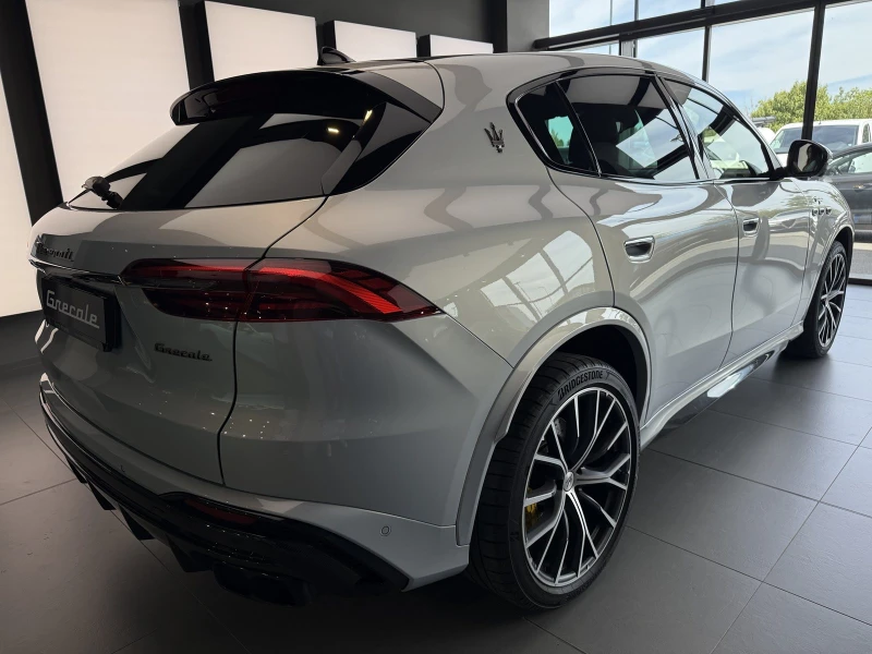 Maserati Grecale Trofeo, снимка 5 - Автомобили и джипове - 51497410
