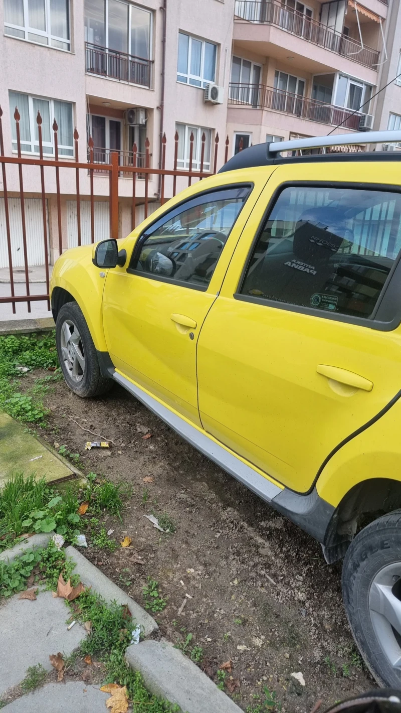 Dacia Duster, снимка 2 - Автомобили и джипове - 52566517