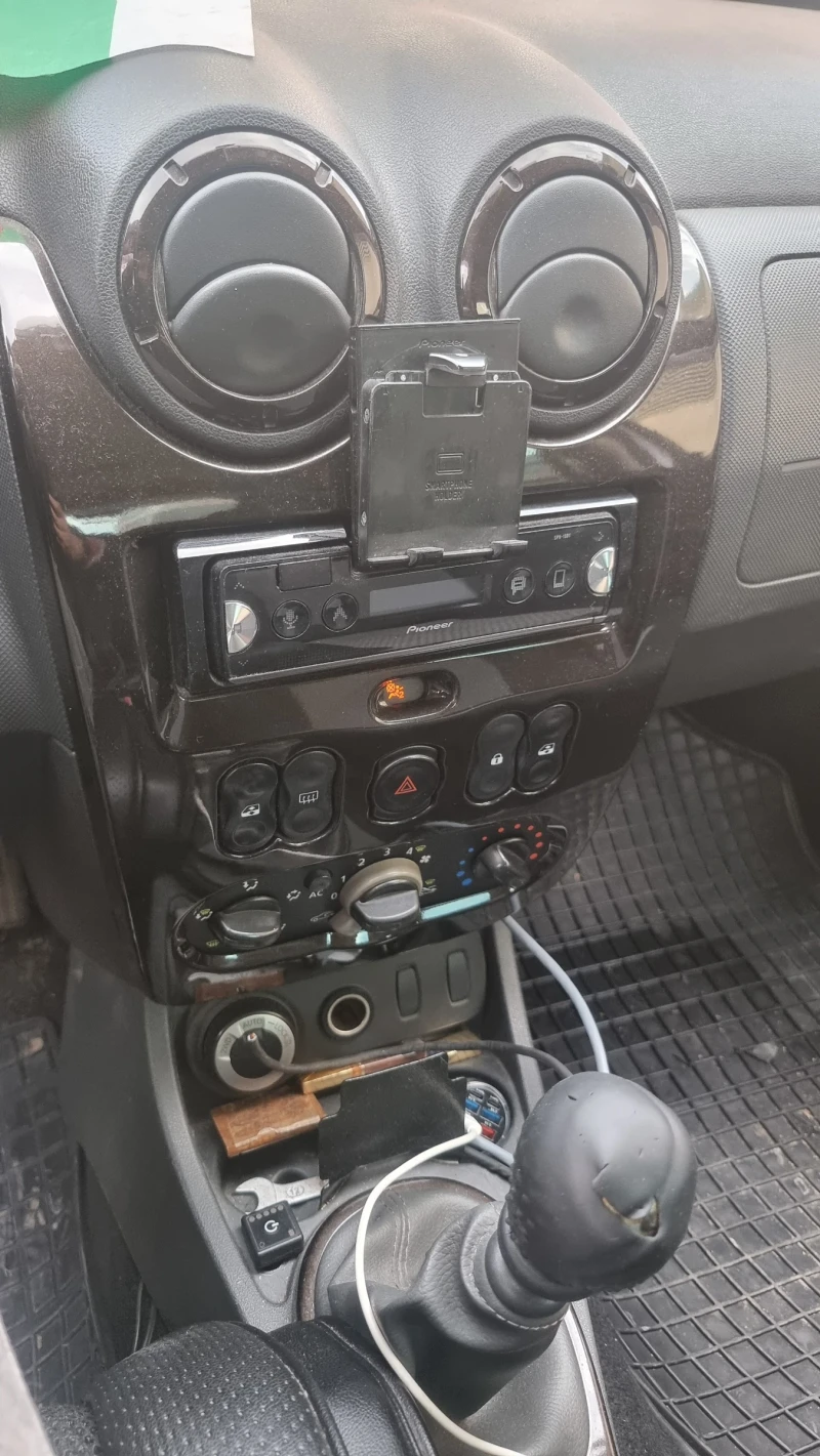 Dacia Duster, снимка 4 - Автомобили и джипове - 52566517