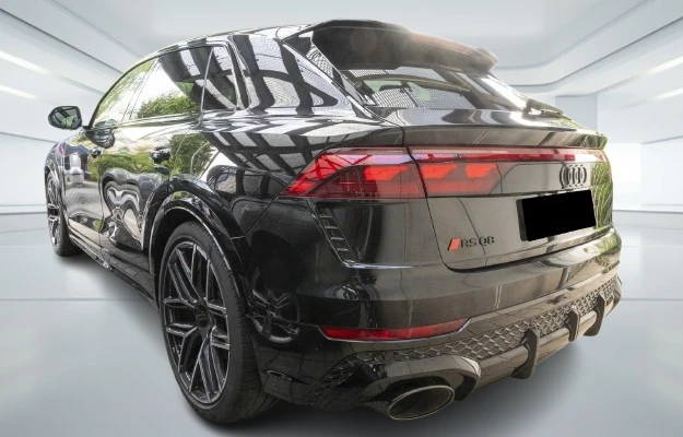Audi RSQ8 = Black Optic Plus = Exclusive Design Гаранция, снимка 2 - Автомобили и джипове - 52811727