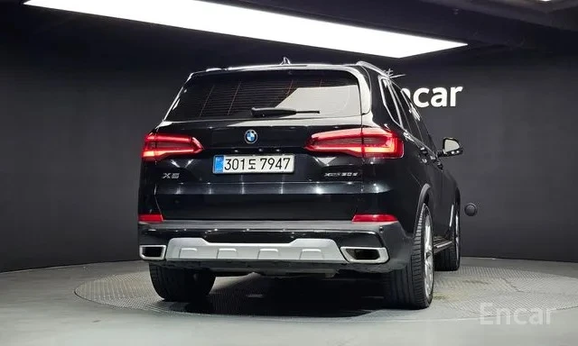 BMW X5 xDrive30d xLine | HUD | Адаптивен круиз | Панорама, снимка 4 - Автомобили и джипове - 55563981