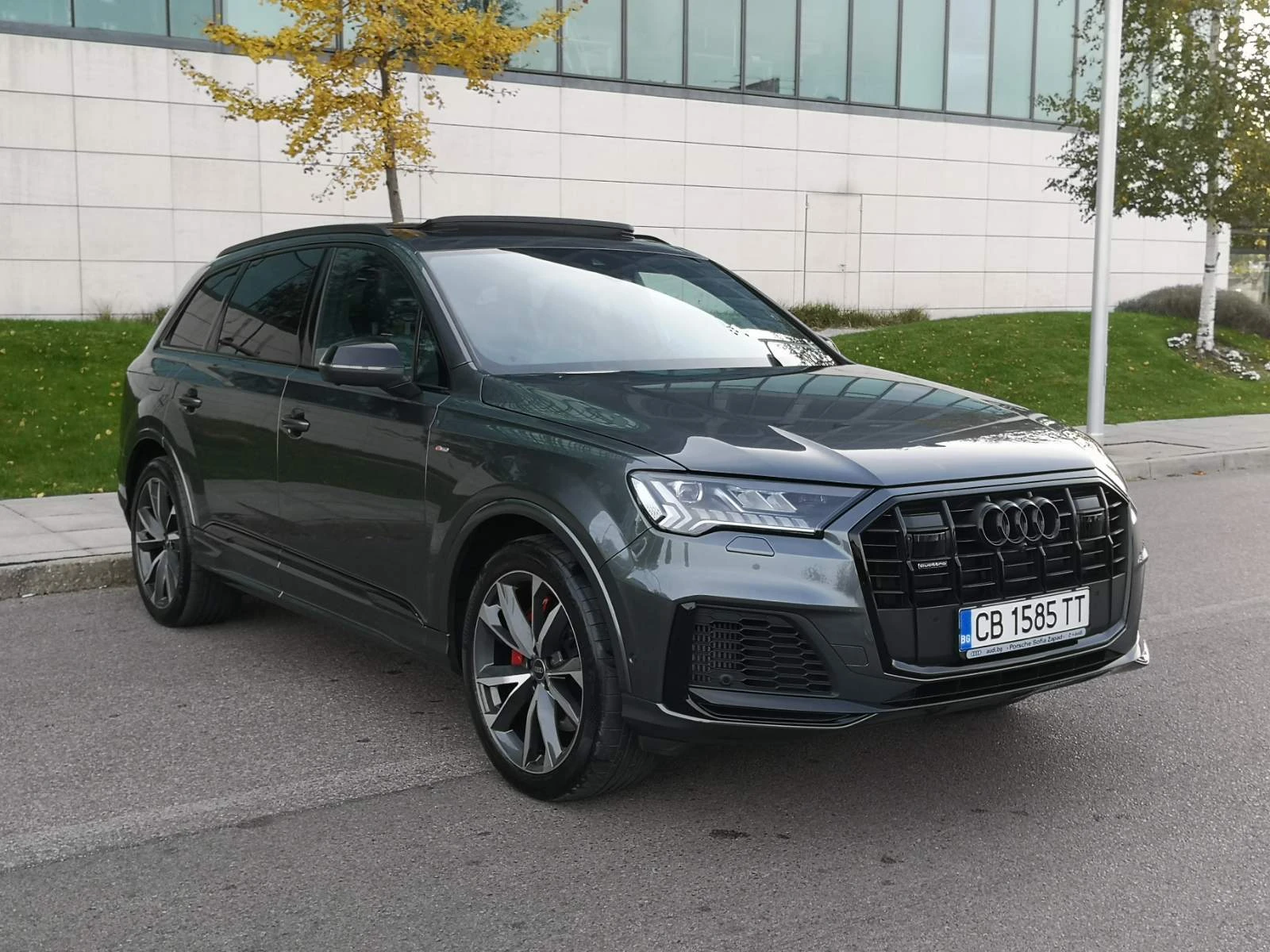 Audi Q7 S-Line 55 TFSI - изображение 3