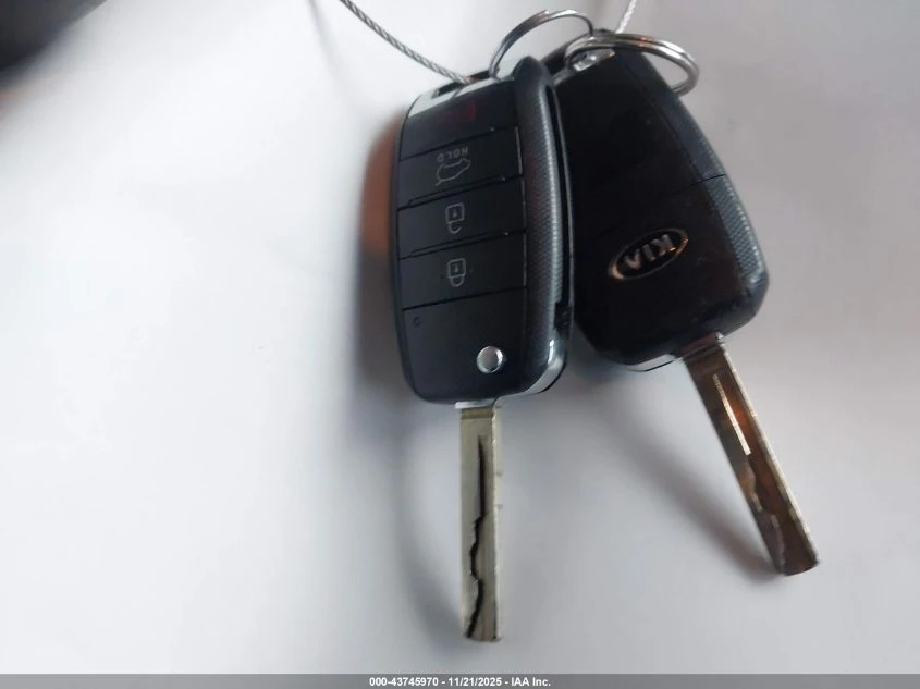 Kia Sorento 2.4L I-4 DI, DOHC, VVT, 185HP Front Wheel Drive | Mobile.bg � ����������� 3