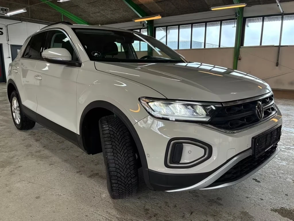 VW T-Roc Life 1, 5TSI EVO 150HK DSG7 dK, снимка 2 - Автомобили и джипове - 54309636