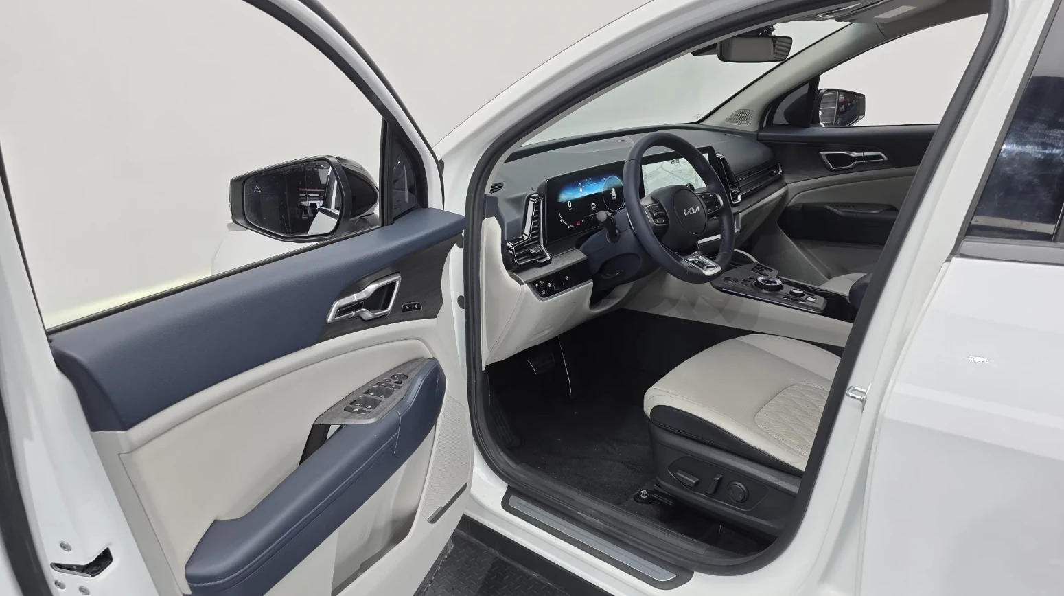Kia Sportage 360 КАМЕРИ | ПОДГРЕВИ | ОБДУХВАНЕ , снимка 6 - Автомобили и джипове - 54493594