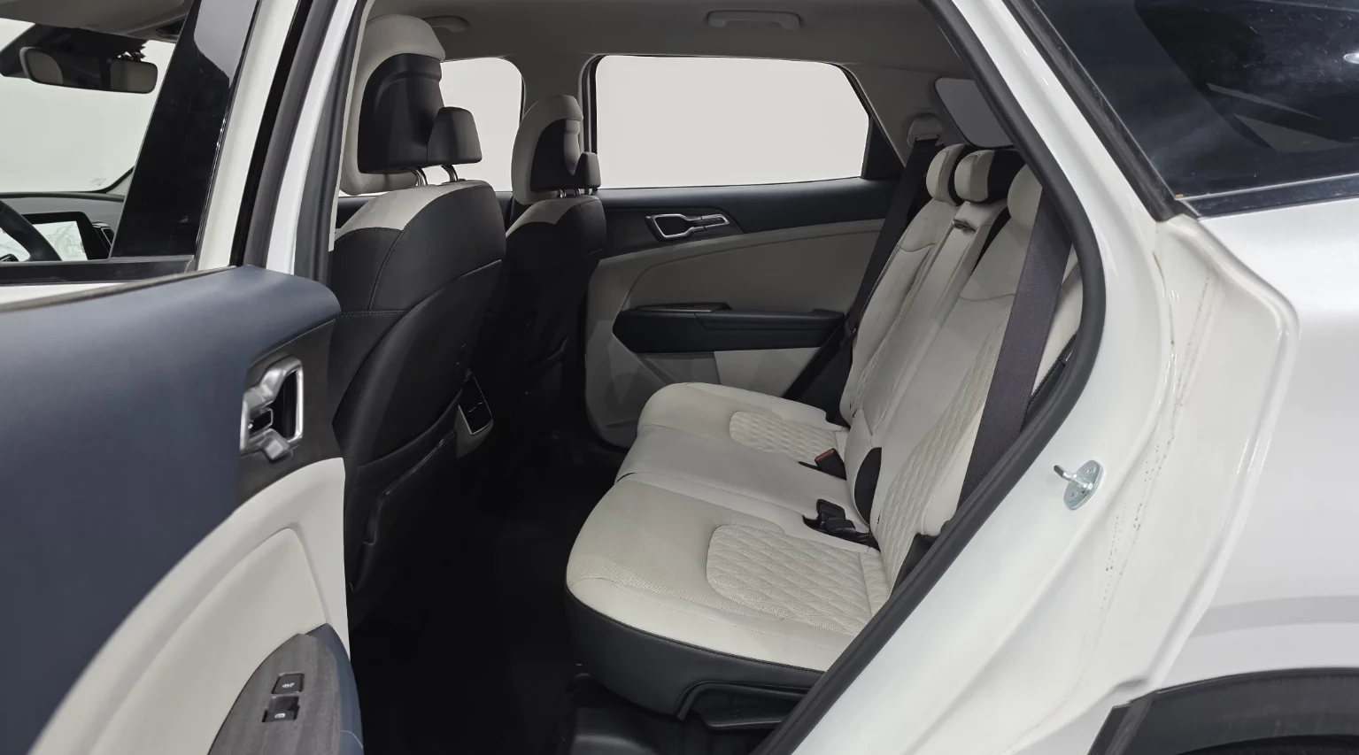 Kia Sportage 360 КАМЕРИ | ПОДГРЕВИ | ОБДУХВАНЕ , снимка 15 - Автомобили и джипове - 54493594