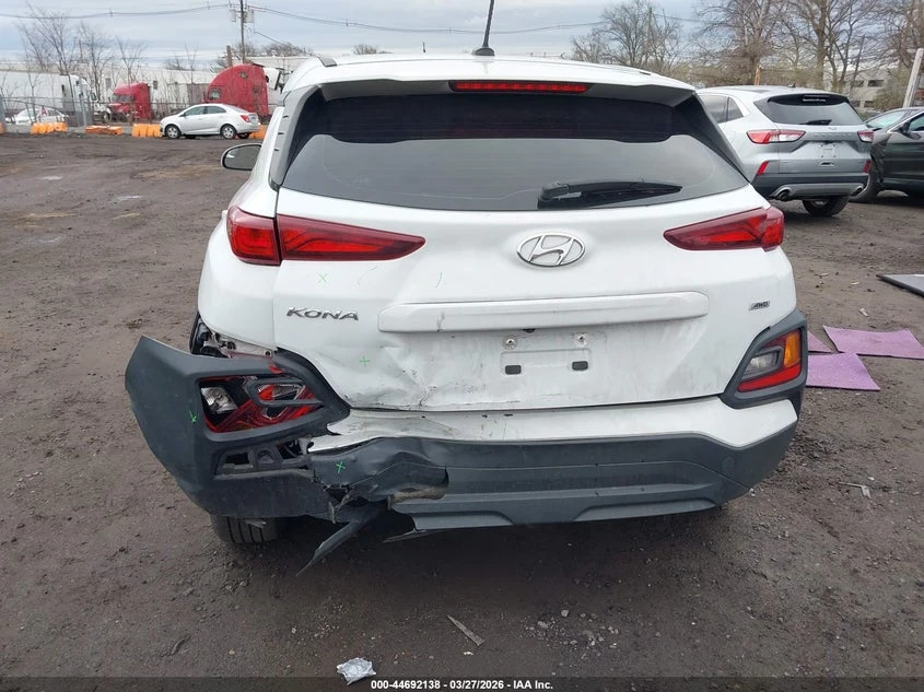 Hyundai Kona 2.0l Se, снимка 6 - Автомобили и джипове - 54619330