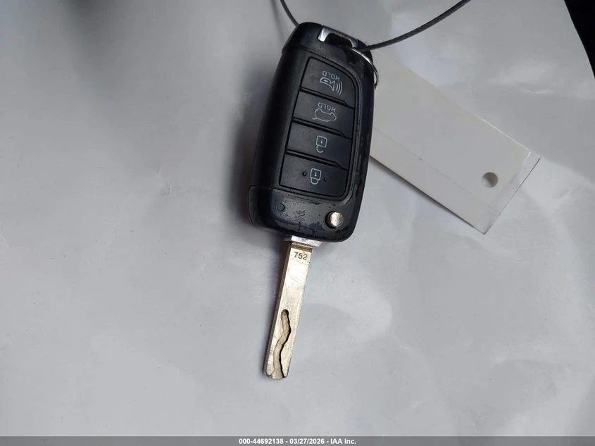 Hyundai Kona 2.0l Se, снимка 11 - Автомобили и джипове - 54619330