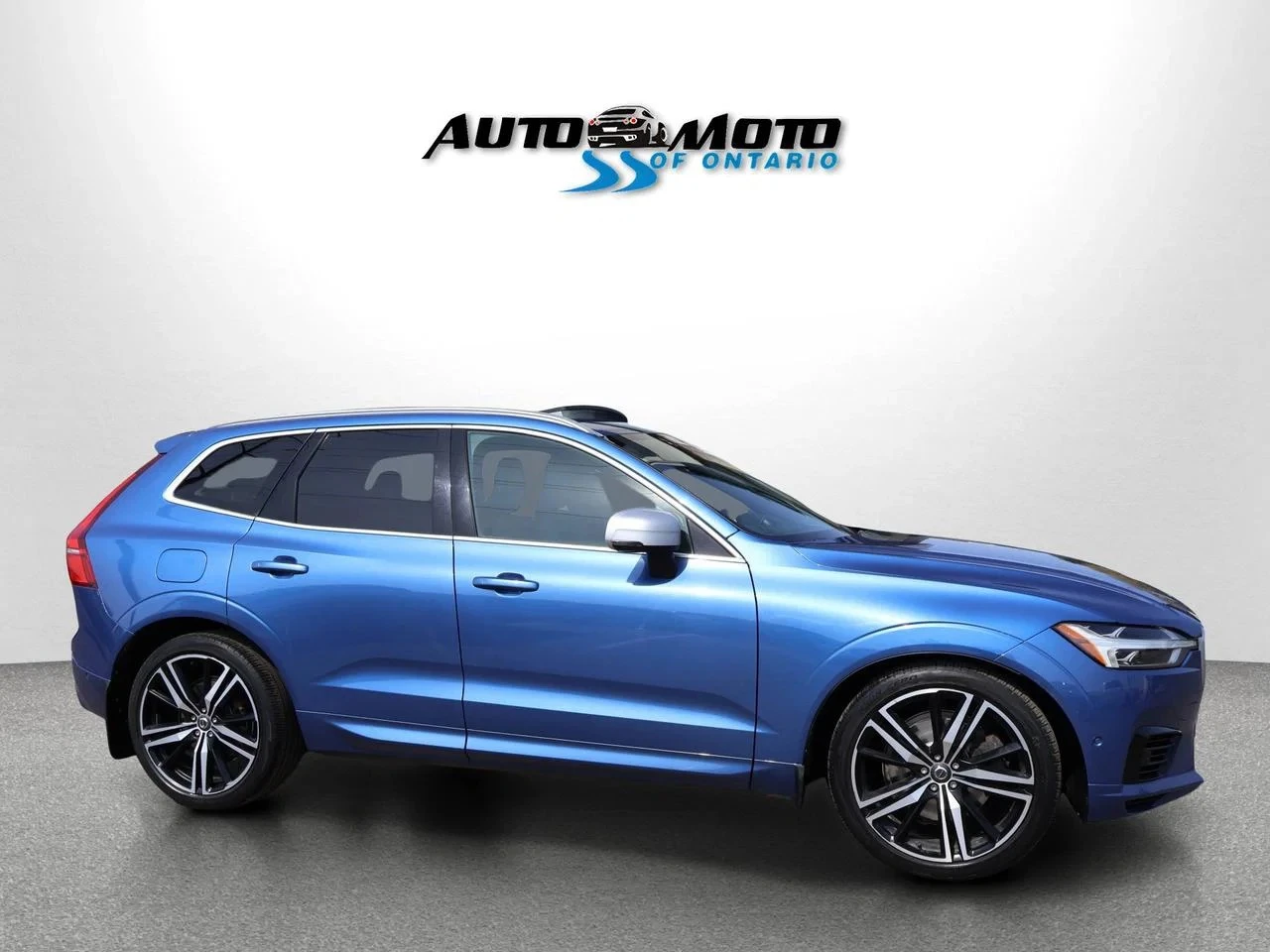 Volvo XC60 T8 R-Design Plug-in Hybrid AWD, снимка 5 - Автомобили и джипове - 55616052