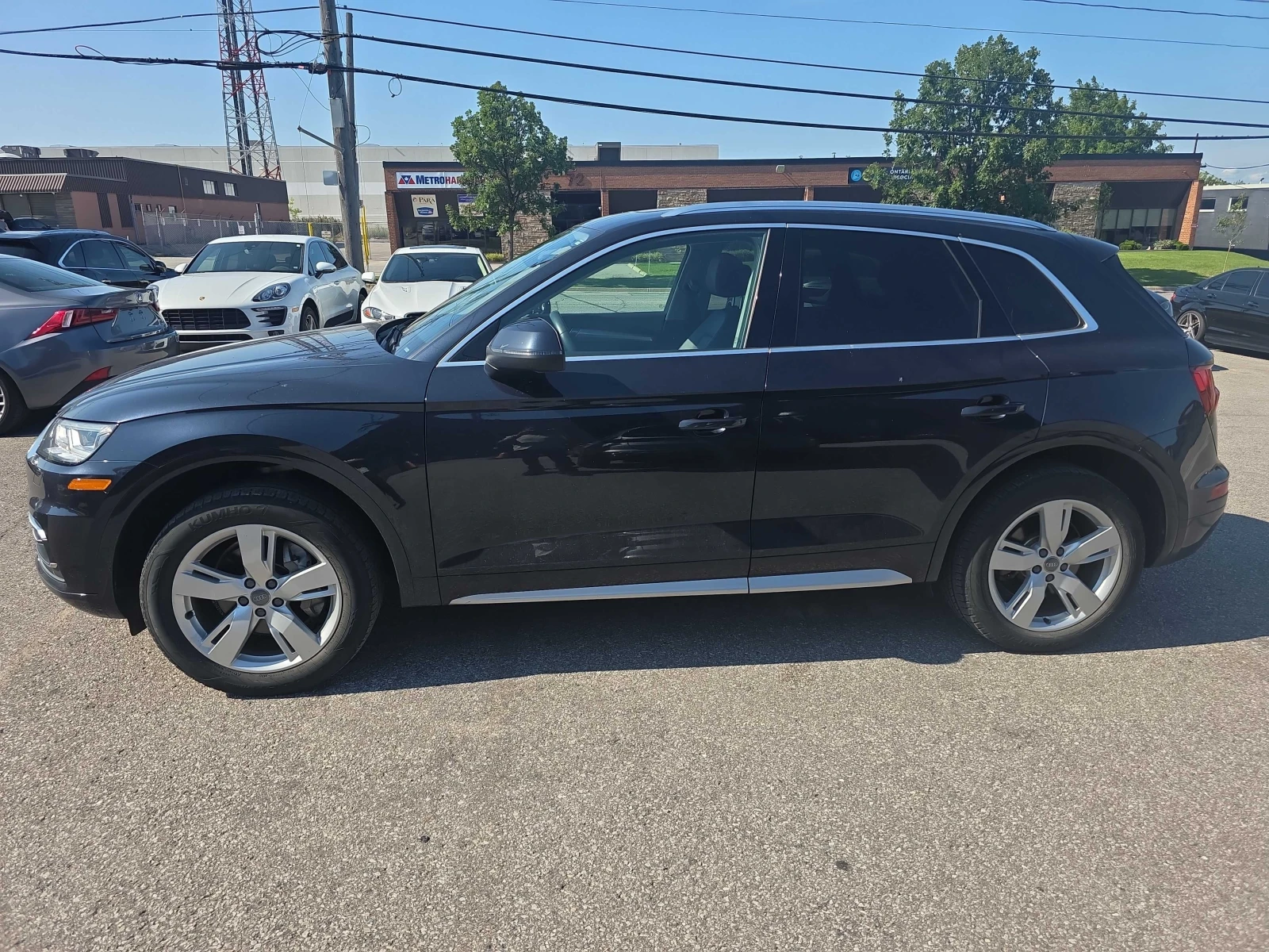 Audi Q5 * Technik * DISTRONIC* CARFAX* , снимка 2 - Автомобили и джипове - 55939759