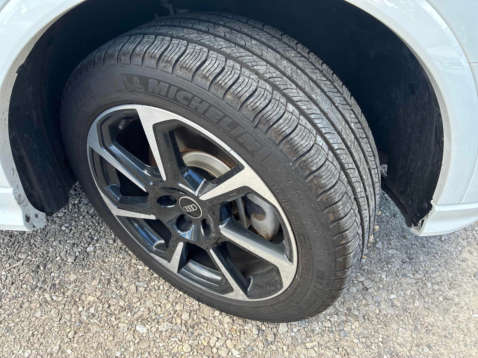 Audi Q3 QUATTRO * ГЛАВНО ПРЕДСТАВИТЕЛСТВО НА VOLKSWAGEN* , снимка 6 - Автомобили и джипове - 56062807