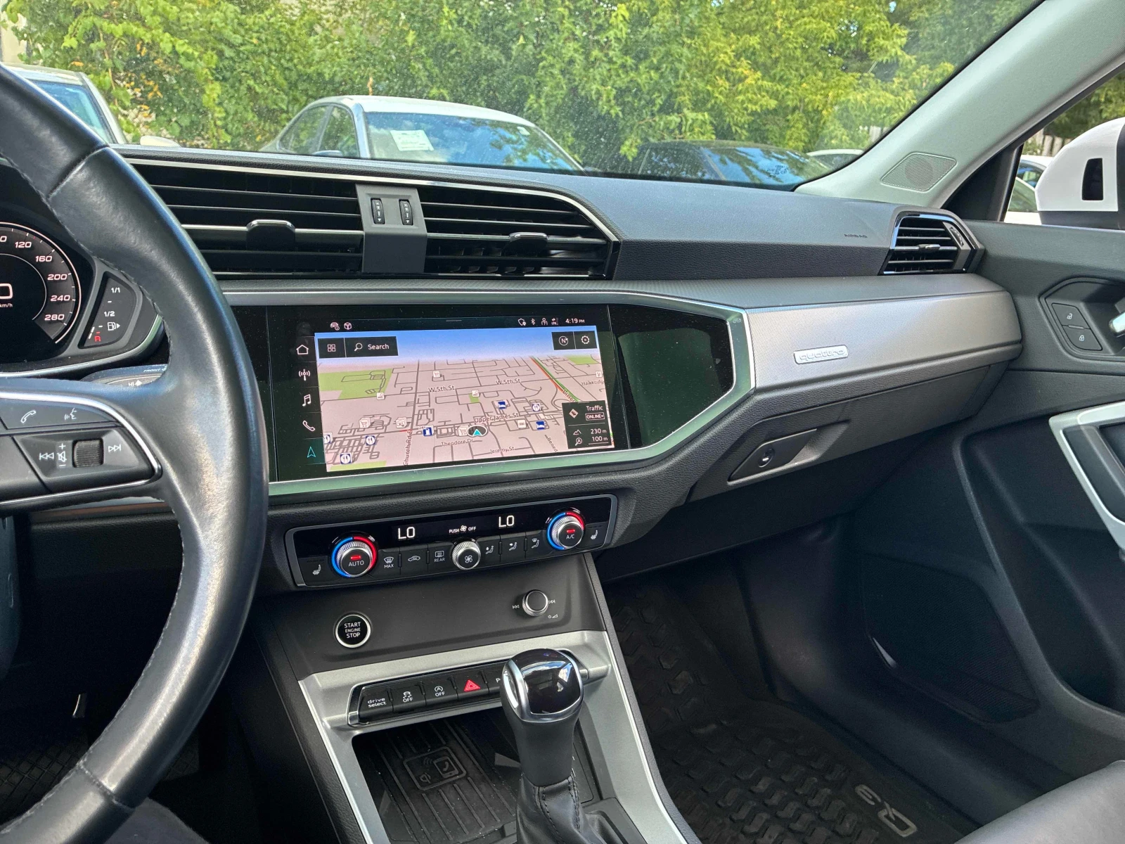 Audi Q3 QUATTRO * ГЛАВНО ПРЕДСТАВИТЕЛСТВО НА VOLKSWAGEN* , снимка 9 - Автомобили и джипове - 56062807
