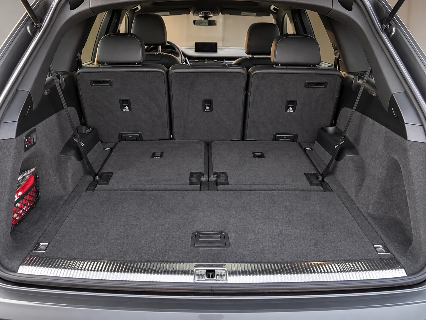 Audi Q7 Бартер/2019г./3.0TFSI, снимка 7 - Автомобили и джипове - 56649359