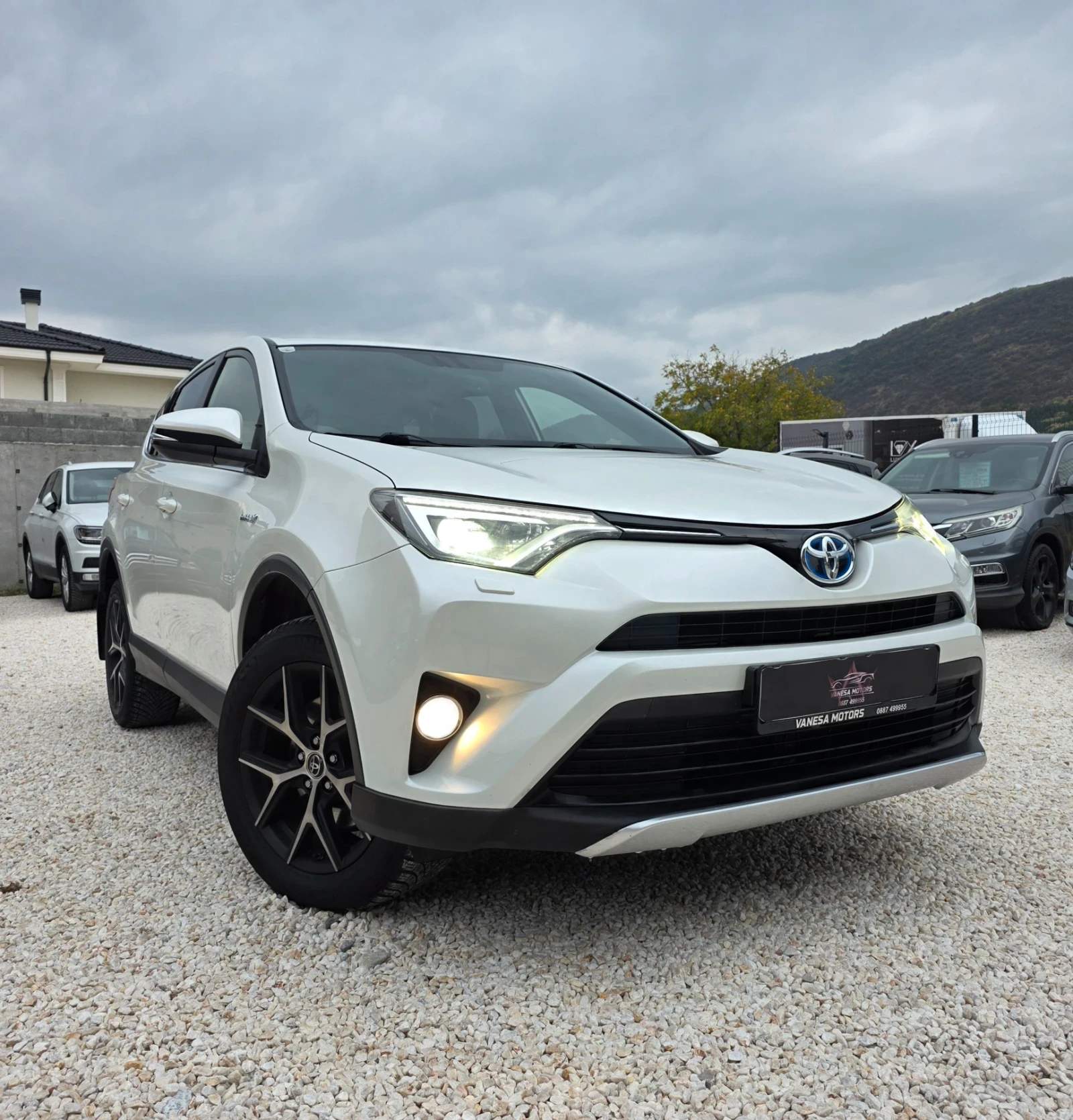 Toyota Rav4 FULL SERVICE IN TOYOTA 4х4 Нави Камера Подгрев 