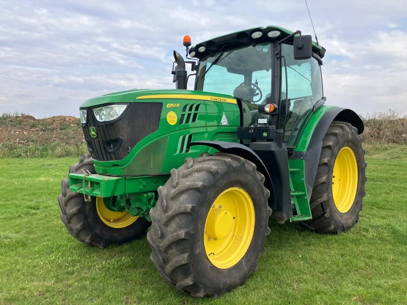 Трактор John Deere 6150R лизинг с първоначална вноска 20 %