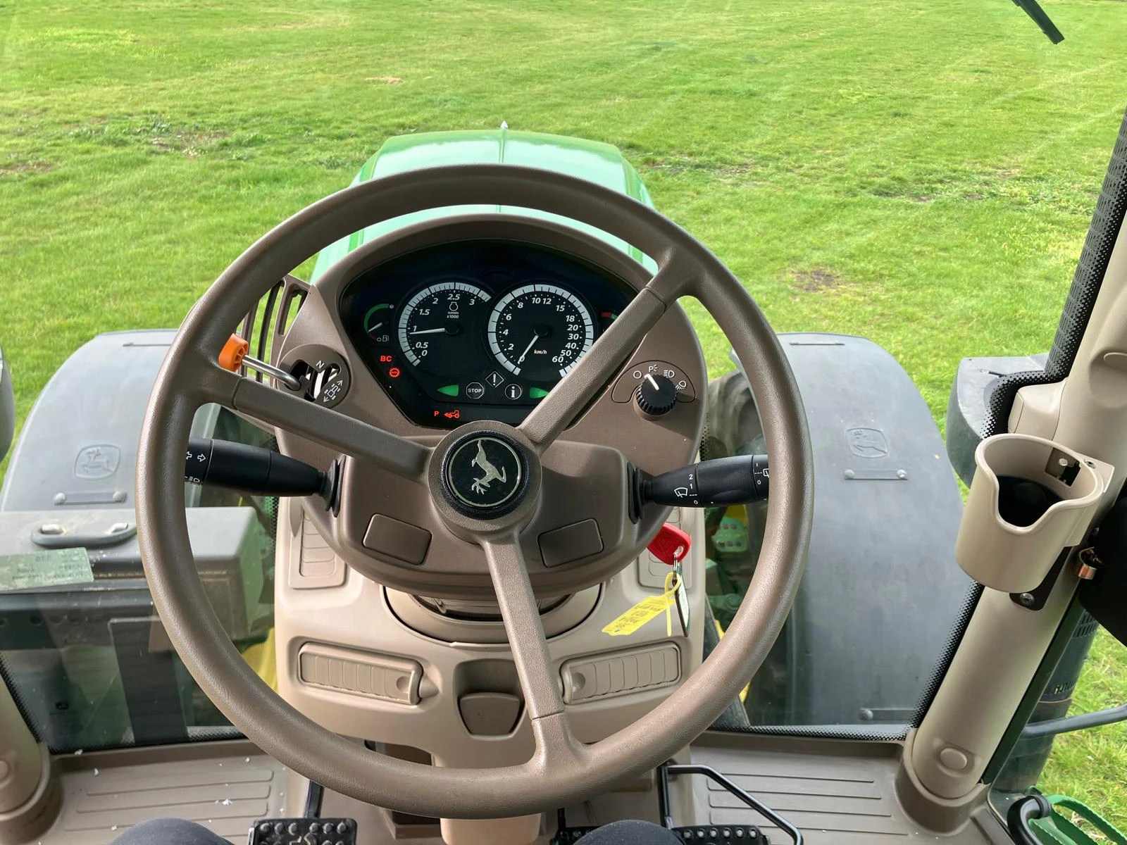  John Deere 6150R     20 % | Mobile.bg   14