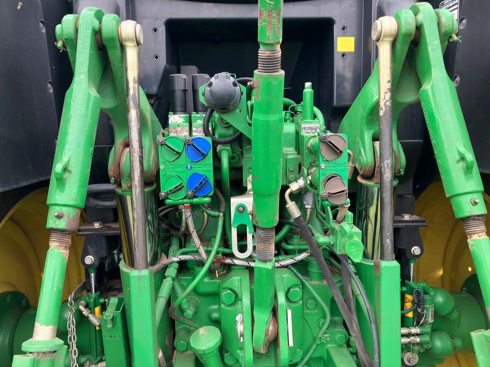 Трактор John Deere 6150R лизинг с първоначална вноска 20 % - изображение 6