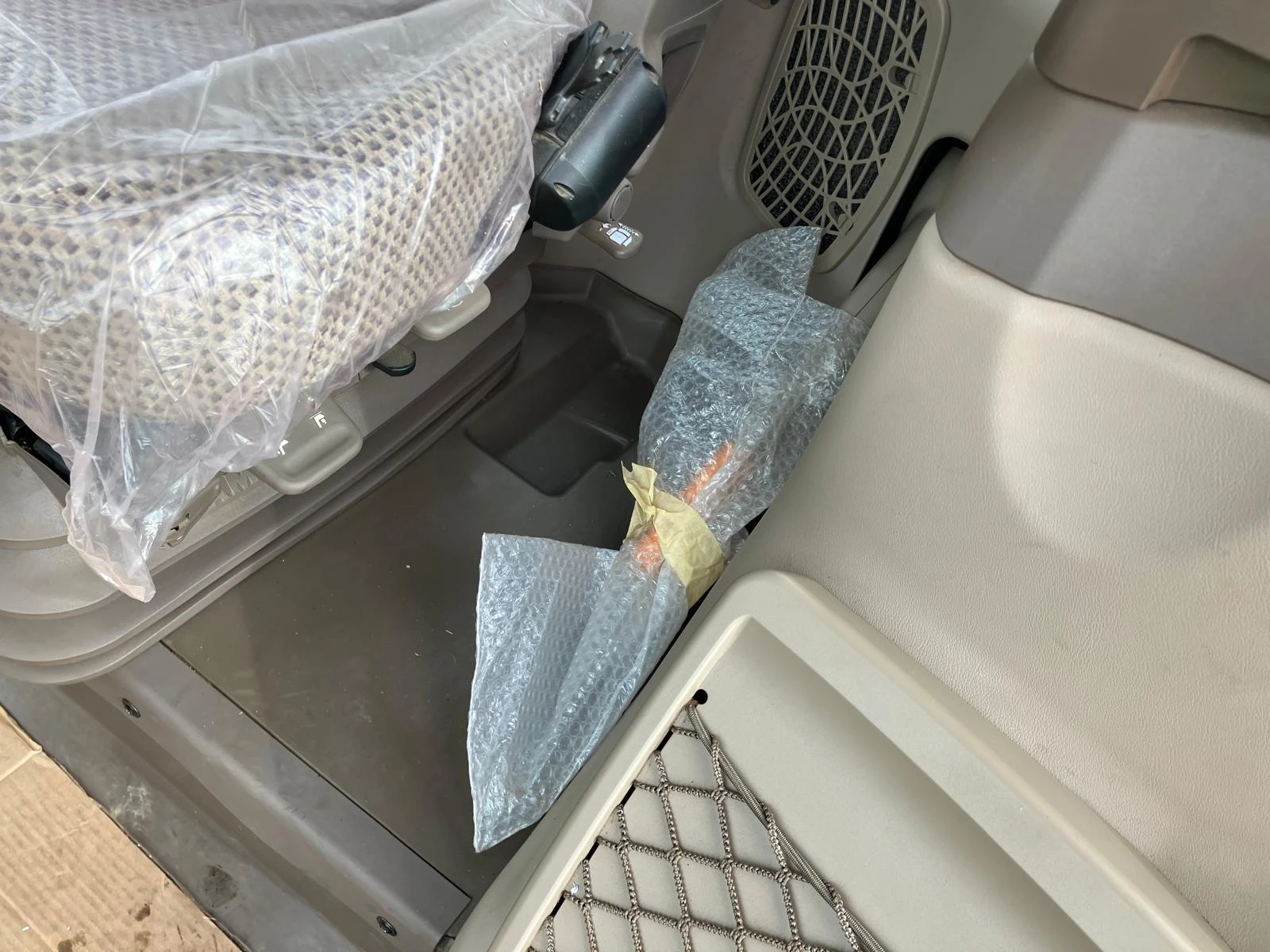  John Deere 6150R     20 % | Mobile.bg   17