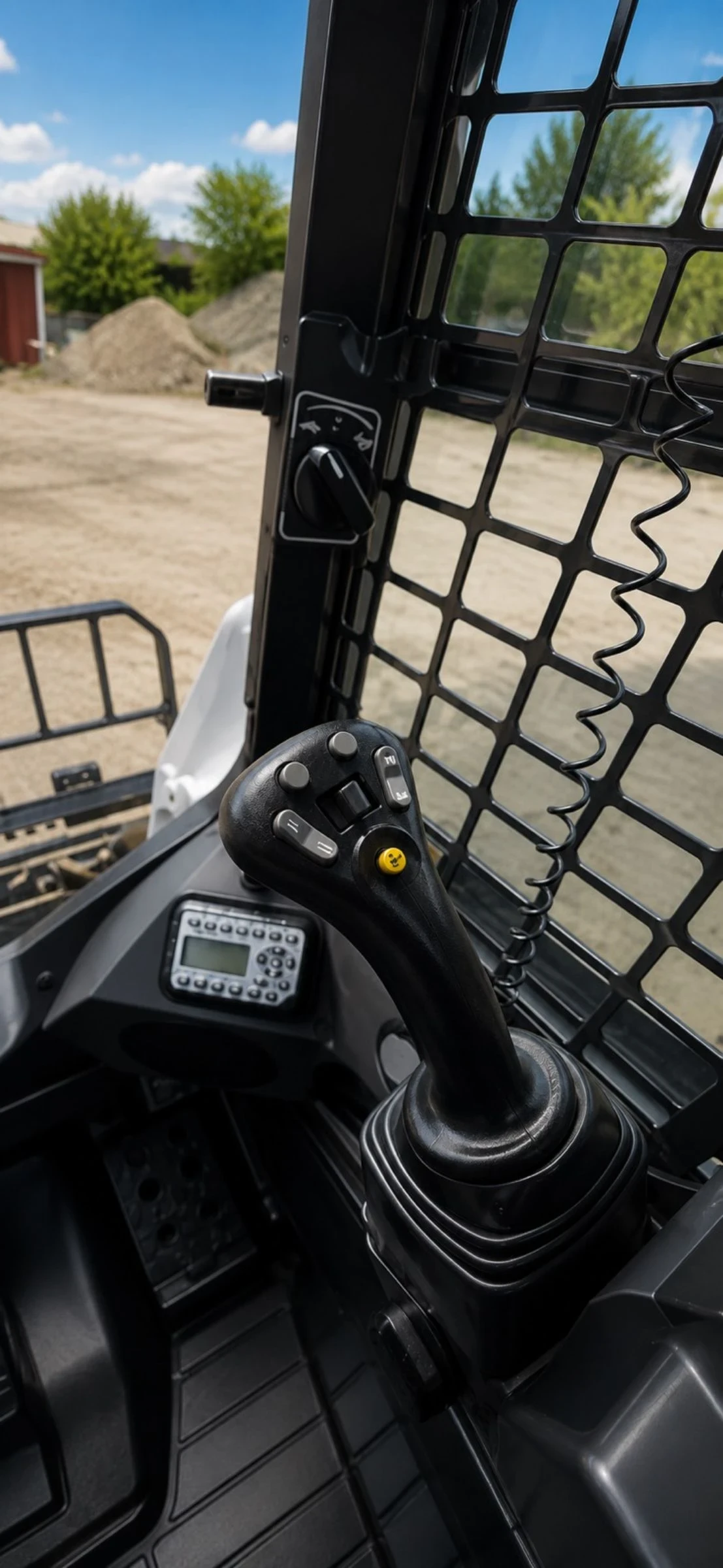Мини челни товарачи Bobcat S590 Без Забележка, снимка 8 - Индустриална техника - 54673107