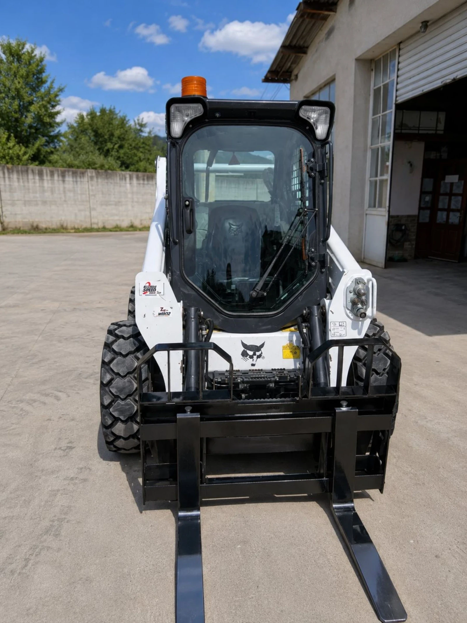 Мини челни товарачи Bobcat S590 Без Забележка, снимка 2 - Индустриална техника - 54673107