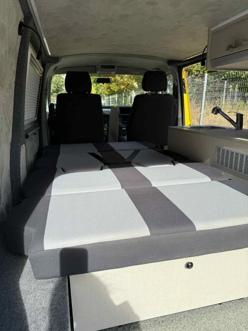 Кемпер VW Transporter T6, снимка 8 - Каравани и кемпери - 52473477