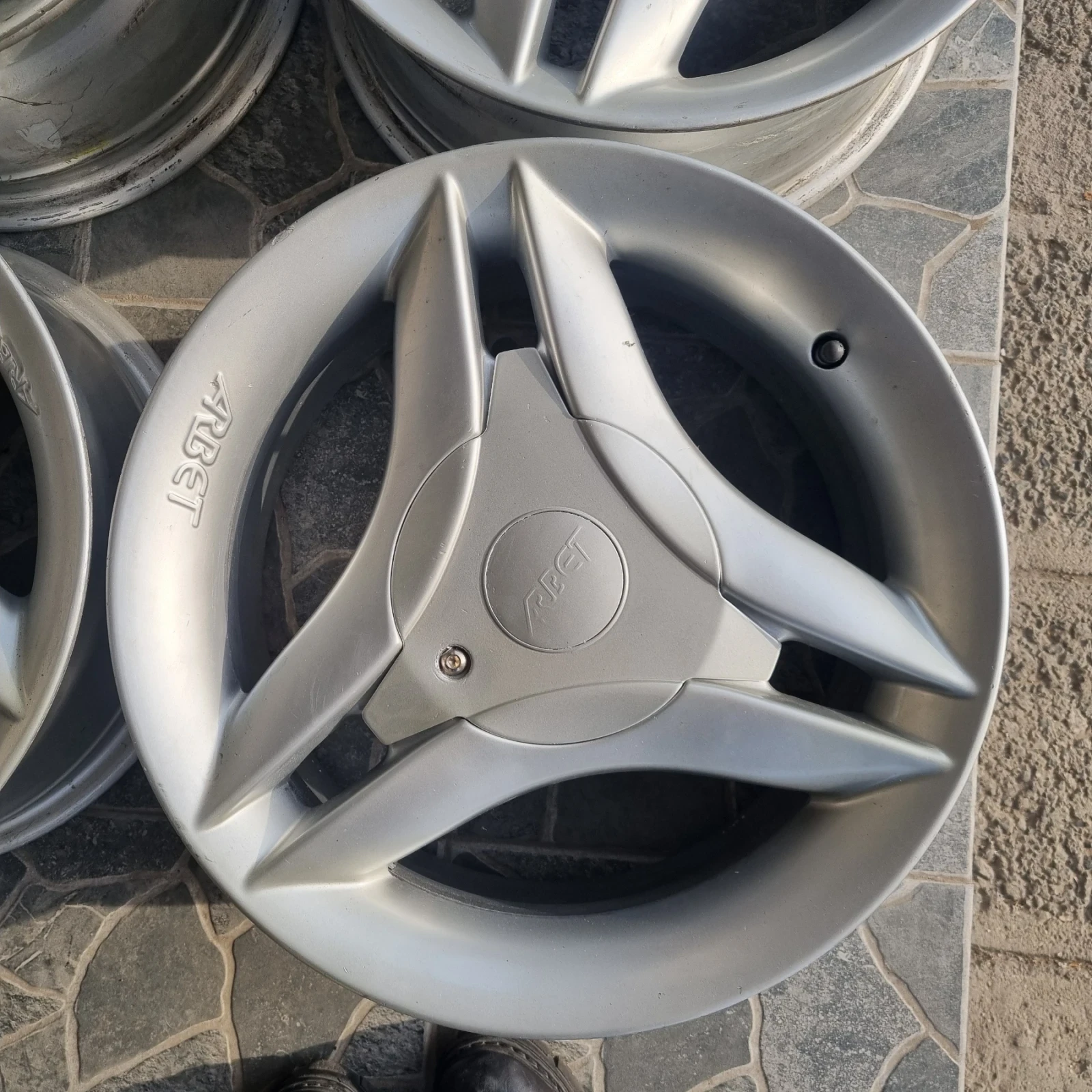 ������ | Mobile.bg � ����������� 3