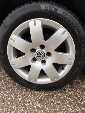 VW Touran НОВ ВНОС 2009Г.. 1.9 ТДИ, снимка 15