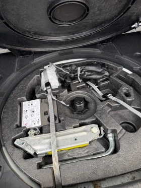 VW Touran НОВ ВНОС 2009Г.. 1.9 ТДИ | Auto.bg — изображение 13