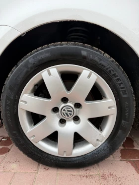 VW Touran НОВ ВНОС 2009Г.. 1.9 ТДИ | Auto.bg — изображение 12