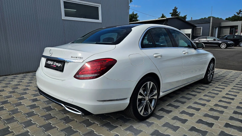 Mercedes-Benz C 220 ! AMG/GERMANY/FULL LED/PANORAMA/BURMESTER/PARK/LIZ, снимка 5 - Автомобили и джипове - 46857234