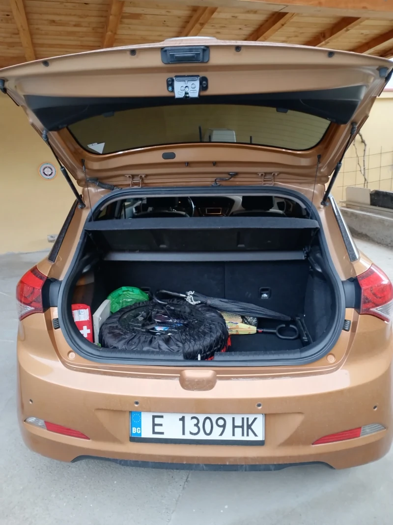 Hyundai I20, снимка 12 - Автомобили и джипове - 48549084