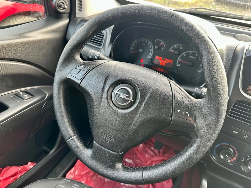 Opel Combo 1.6 CDTI, снимка 11 - Автомобили и джипове - 48808358