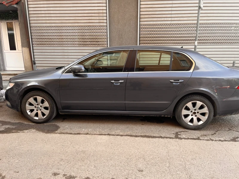 Skoda Superb, снимка 7 - Автомобили и джипове - 49245839