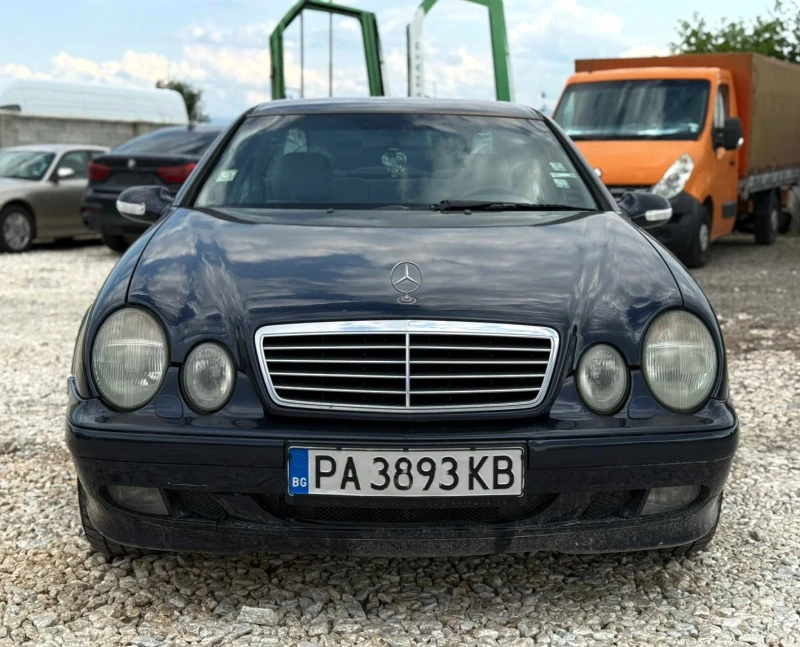 Mercedes-Benz CLK 320 FACELIFT ГАЗОВ ИНЖЕКЦИОН, снимка 6 - Автомобили и джипове - 50873449