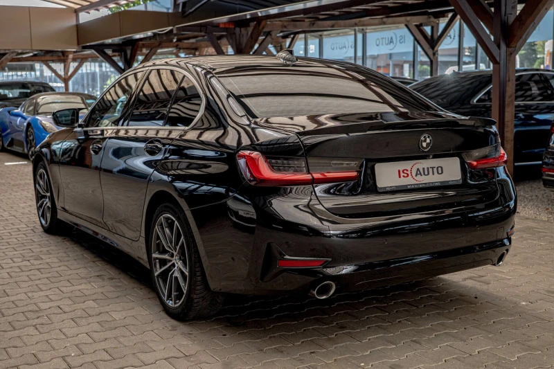 BMW 330 xDrive/PDC/Sport Gearbox/Sport Line/Active Guard, снимка 6 - Автомобили и джипове - 51922329