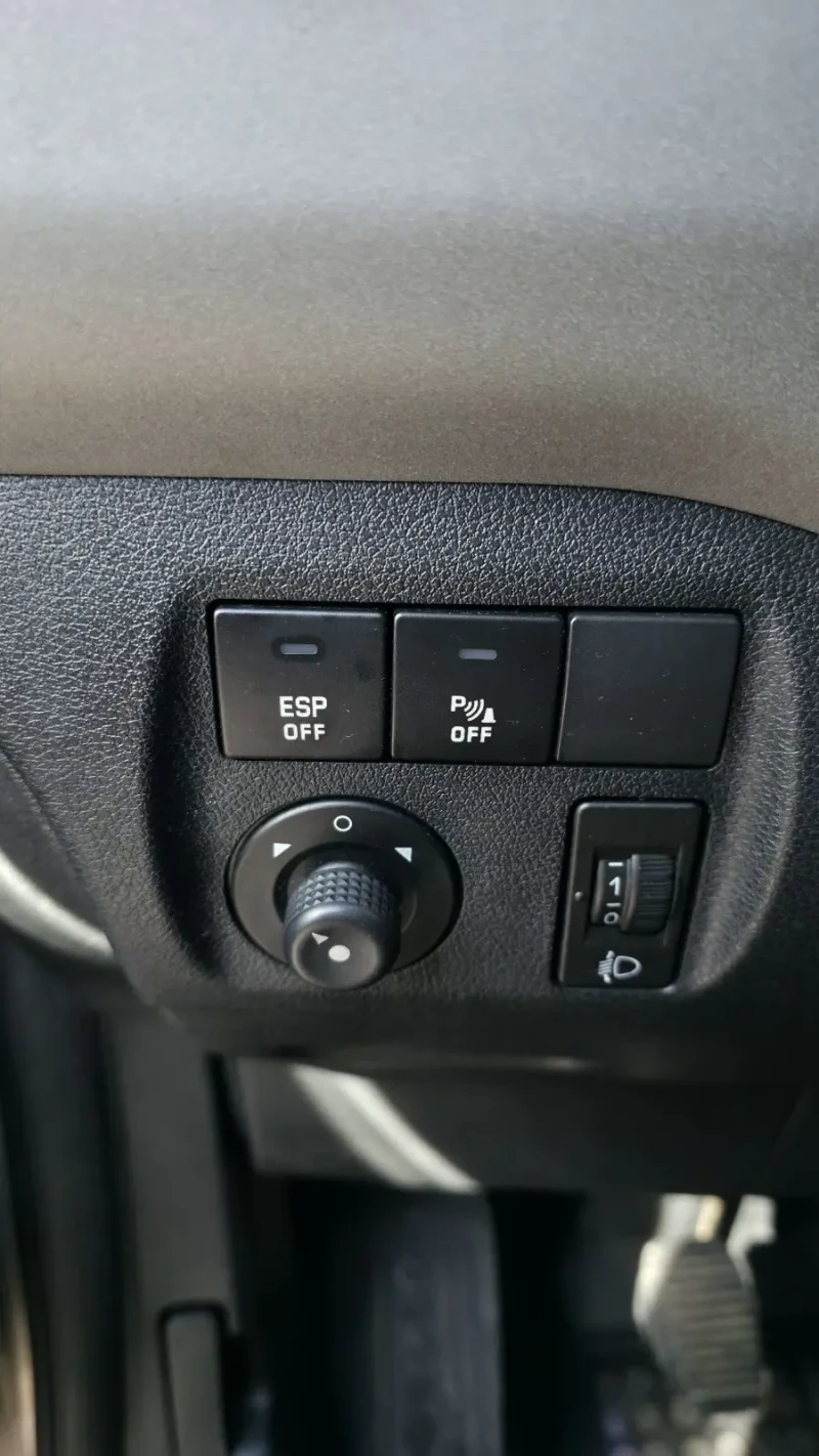 Peugeot Partner HDI, снимка 11 - Автомобили и джипове - 52041651