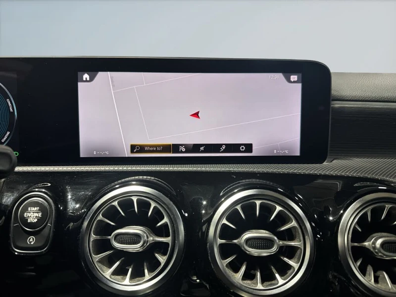 Mercedes-Benz A 250 2019* AMG PACK* BLACK OPTIC* DIGITAL* KEYLESS* ALC, снимка 10 - Автомобили и джипове - 52506442