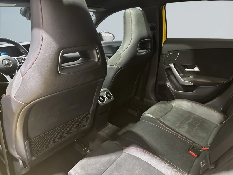 Mercedes-Benz A 250 2019* AMG PACK* BLACK OPTIC* DIGITAL* KEYLESS* ALC, снимка 16 - Автомобили и джипове - 52506442