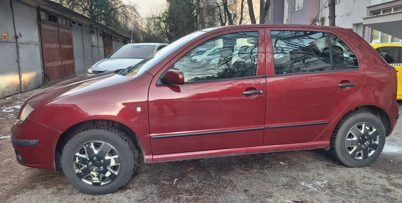 Skoda Fabia, снимка 2 - Автомобили и джипове - 53403842