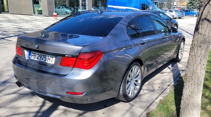 BMW 730, снимка 3 - Автомобили и джипове - 52891653