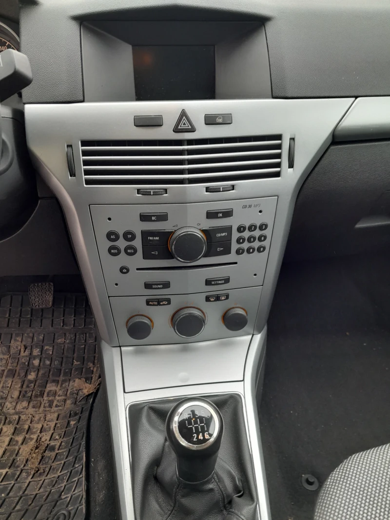 Opel Astra 1.7CDTI ECO FLEX, снимка 6 - Автомобили и джипове - 53326901