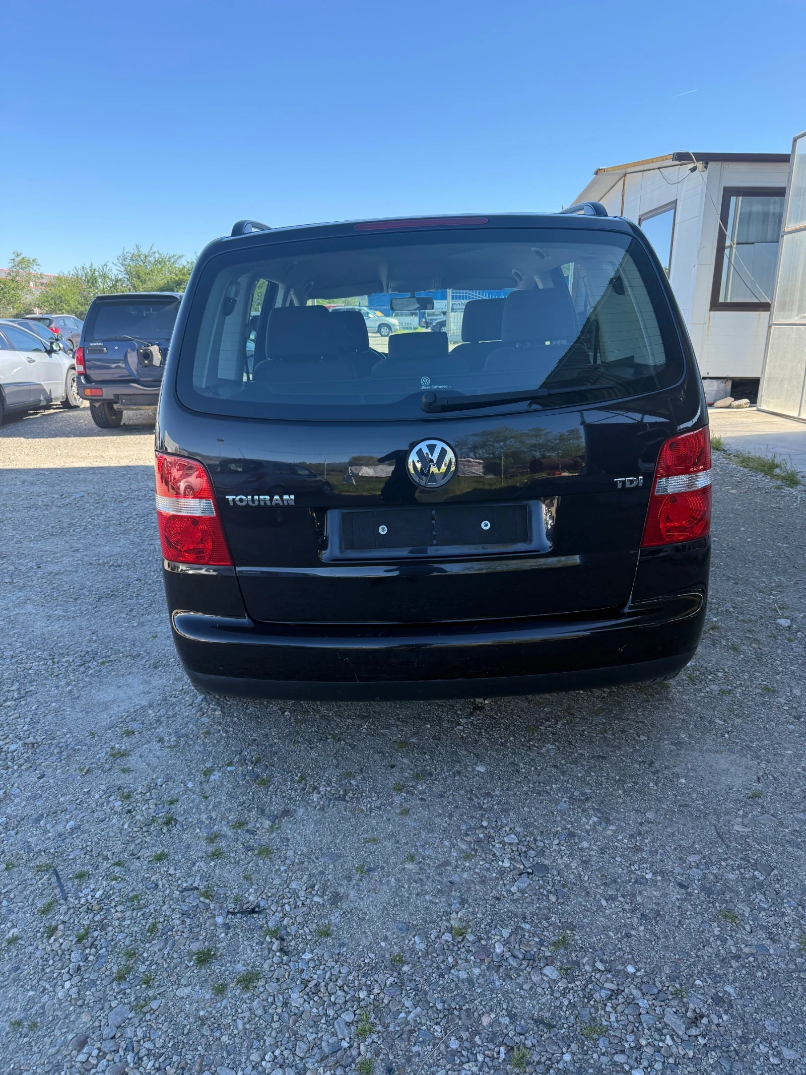 VW Touran 1.9TDI* 7Места* 6скорости* ЛИЗИНГ - изображение 5
