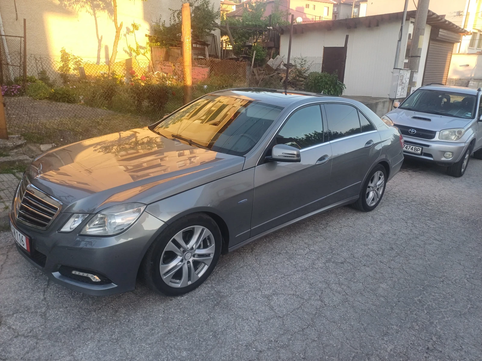Mercedes-Benz E 220  - изображение 3