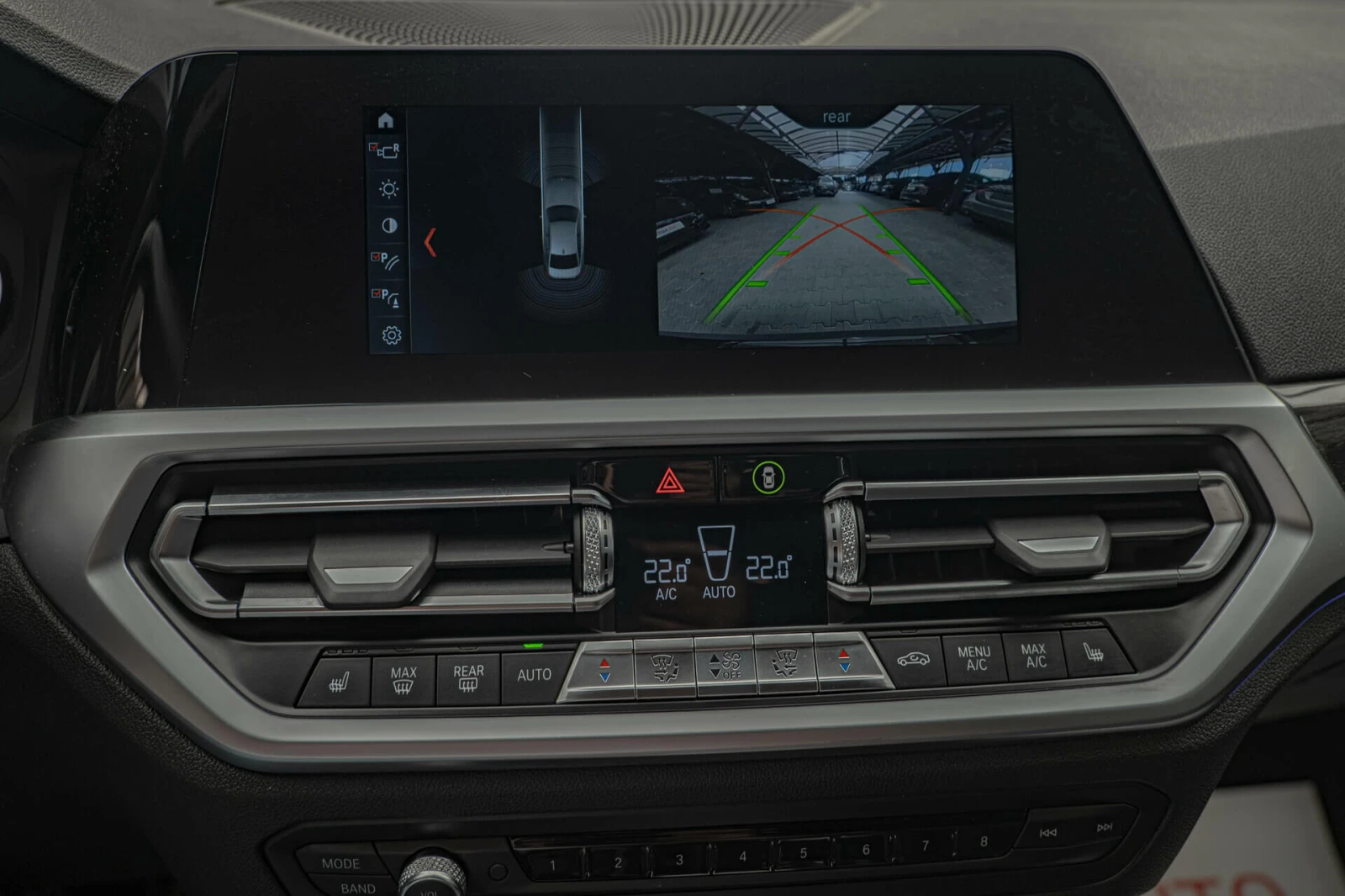 BMW 330 xDrive/PDC/Sport Gearbox/Sport Line/Active Guard | Mobile.bg   12